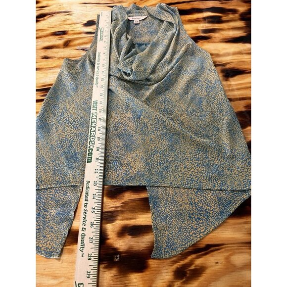 Decree Woman's Sleeveless Sheer Drape Neck Top Size Small Lightweight Classic - Picture 2 of 9